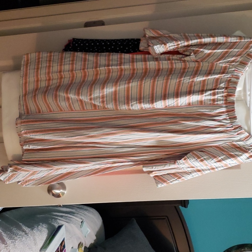 Off the shoulder dress never worn